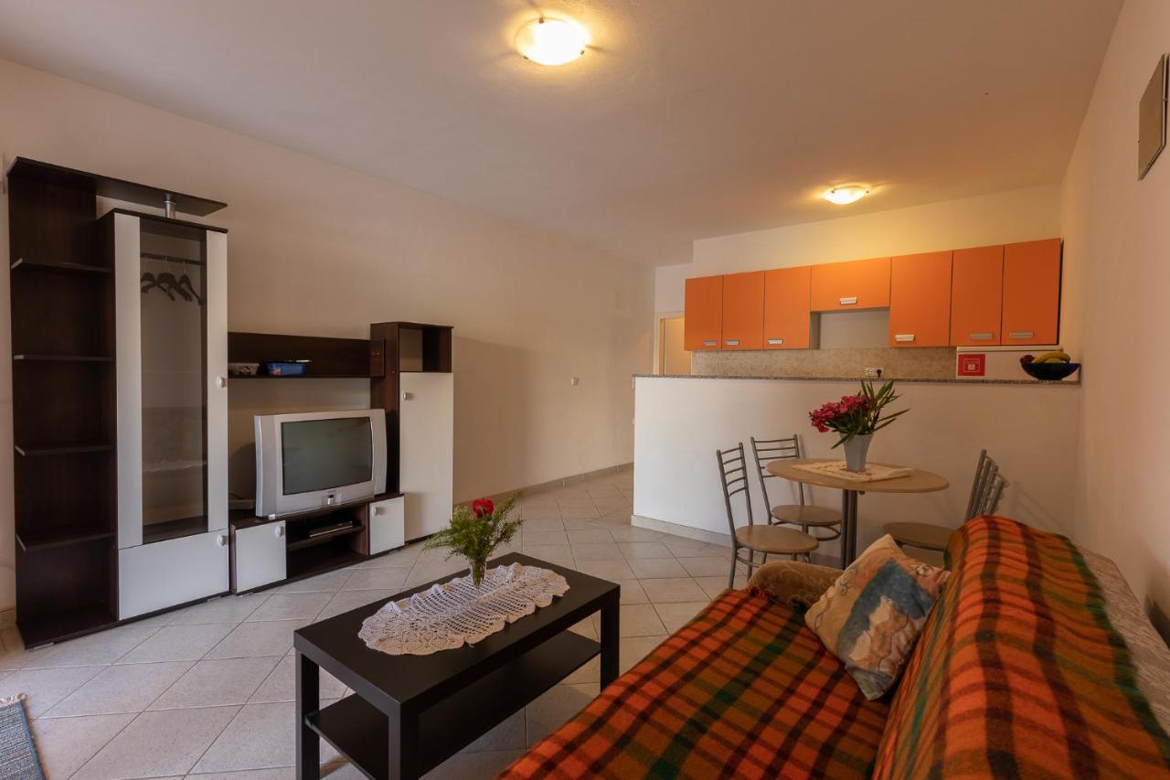 Apartman Kristo Vir Exterior photo