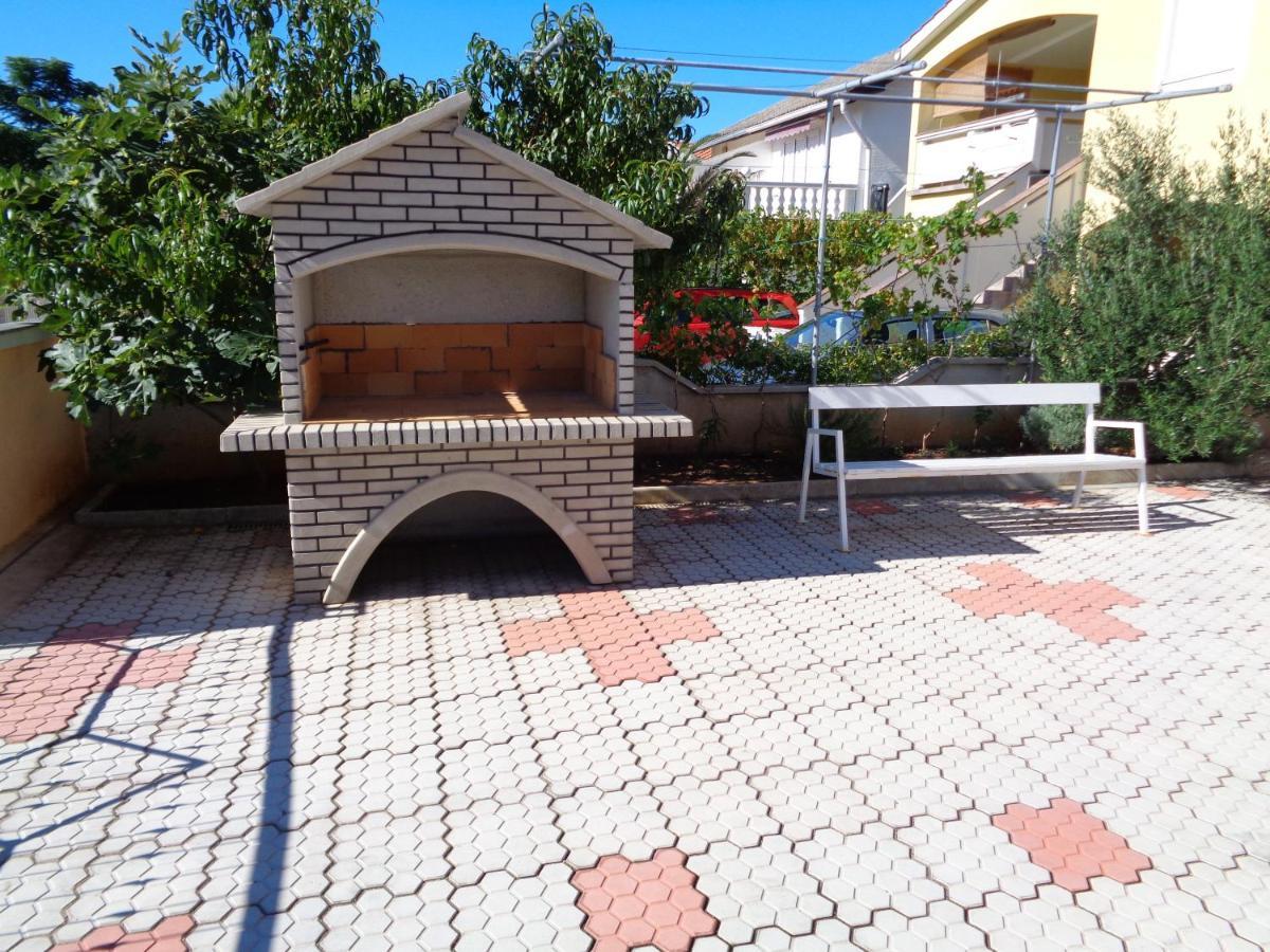 Apartman Kristo Vir Exterior photo