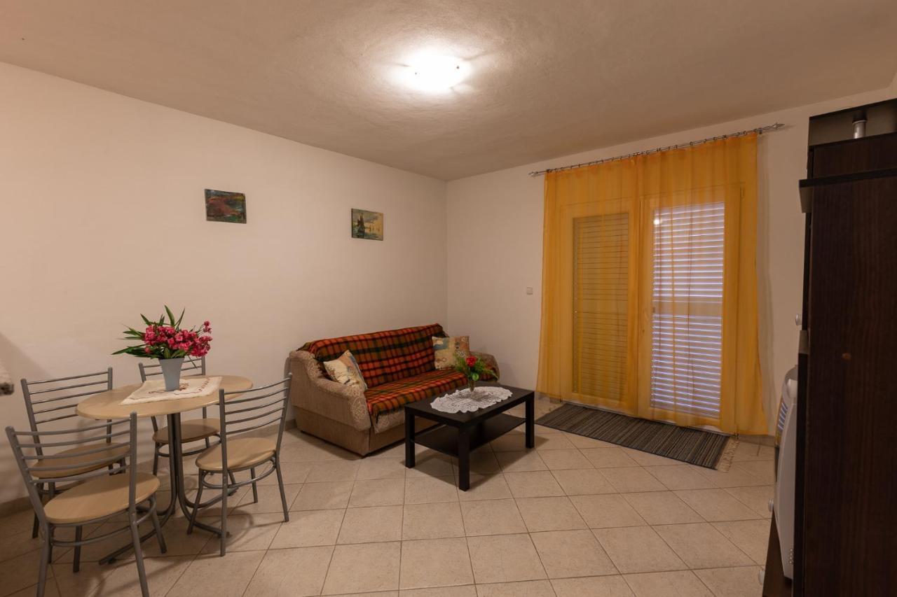 Apartman Kristo Vir Exterior photo