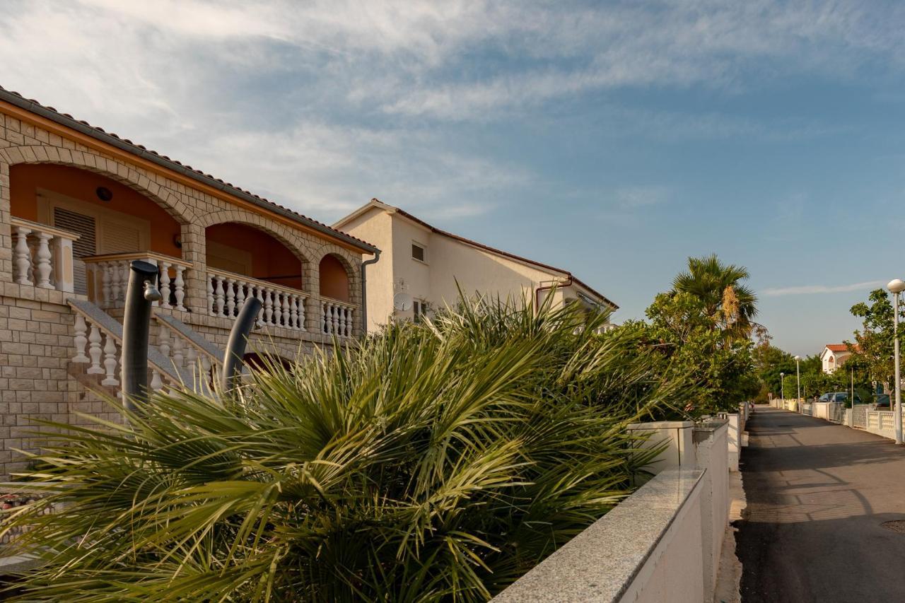 Apartman Kristo Vir Exterior photo
